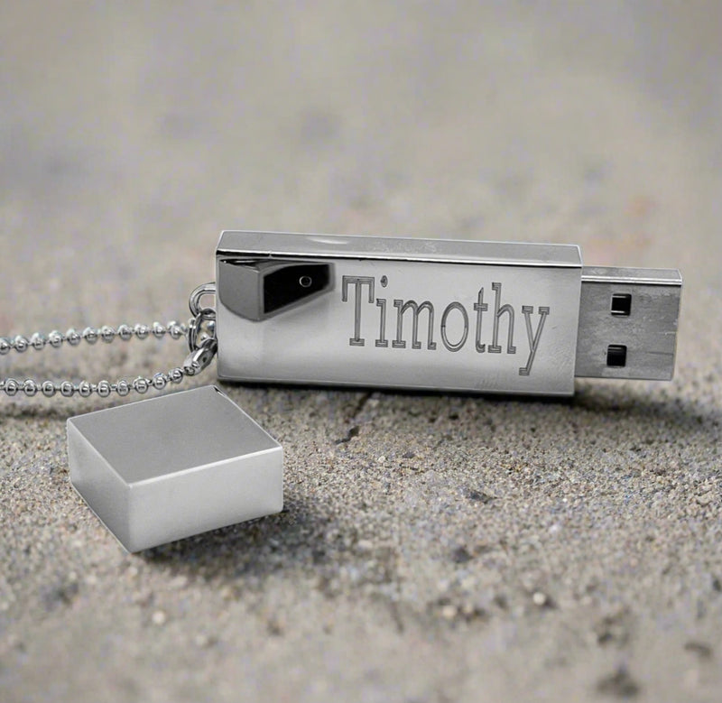 Stainless Steel 8 GB Flash Drive Key Chain